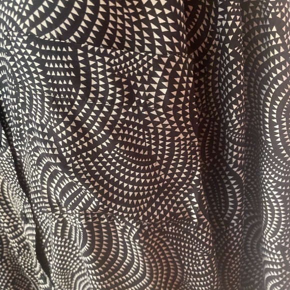 Essentiel Antwerp B/W Print Shirtdress - Picture 4 of 7